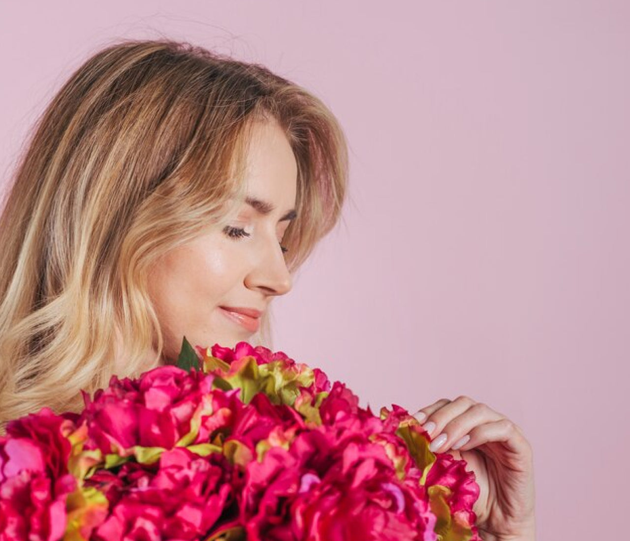 Collection 30+ Stock Photos how to pick flowers for a girl Stunning