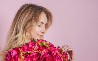 The Ultimate Guide: How to Pick Flowers for a Girl and Win Her Heart
