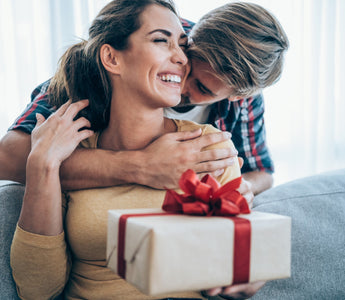 Christmas Gift Ideas for Wife That'll Win You Husband of the Year!