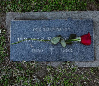 Flower for Funeral: Choosing the Right Types and Colors